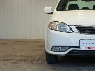 2014 Daewoo Gentra II, белый, 545000 рублей, вид 4