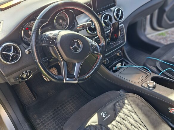 2014 Mercedes-Benz CLA 200 I (C117, X117), серебристый, 1550000 рублей - вид 7