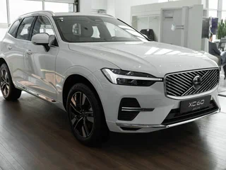 2025 Volvo XC60 II Рестайлинг 2, белый, 6348850 рублей, вид 2