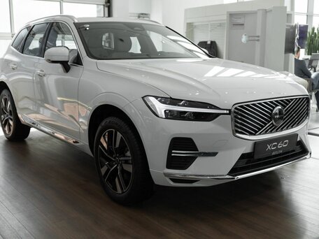 2025 Volvo XC60 II Рестайлинг 2, белый, 6348850 рублей, вид 2