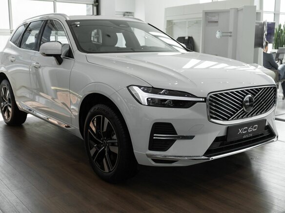 2025 Volvo XC60 II Рестайлинг 2, белый - вид 1