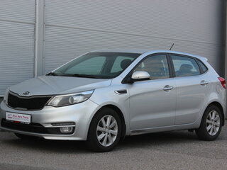 2015 Kia Rio 6-speed III, серебристый, 747000 рублей, вид 5