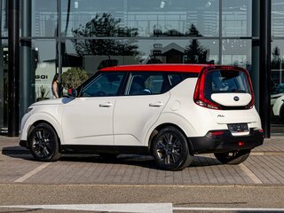 2019 Kia Soul II Рестайлинг, белый, 1695000 рублей, вид 4
