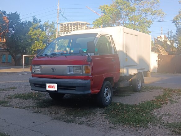 1997 Toyota LiteAce, красный, 430000 рублей - вид 5