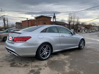 2013 Mercedes-Benz E-Класс 200 IV (W212, S212, C207) Рестайлинг, серебристый, 1999000 рублей, вид 4