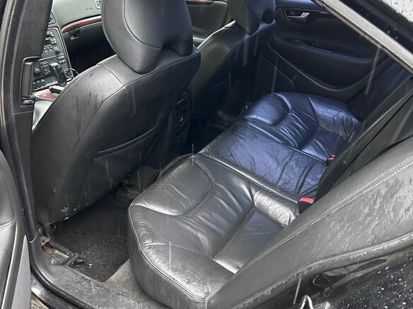 2007 Volvo S60 I Рестайлинг, чёрный, 600000 рублей - вид 7