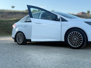 2014 Ford Focus III, белый, 770000 рублей, вид 2