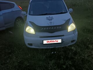 2001 Toyota FunCargo, белый, 430000 рублей, вид 1