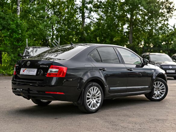 2018 Skoda Octavia III (A7) Рестайлинг, чёрный - вид 1