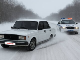 2003 Lada (ВАЗ) 2107, белый, 110000 рублей, вид 1