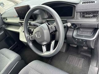 2023 Honda Stepwgn VI, белый, 2050000 рублей, вид 5