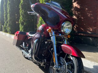2011 Harley-Davidson CVO Street Glide, красный, 1500000 рублей, вид 4