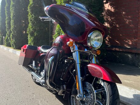 2011 Harley-Davidson CVO Street Glide, красный, 1500000 рублей, вид 4