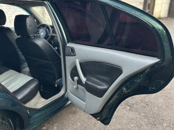 2001 Skoda Octavia I (A4) Рестайлинг, зелёный, 250000 рублей - вид 10