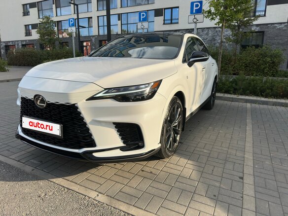 2022 Lexus RX 350 V, белый, 10500000 рублей - вид 3