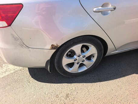 2010 Kia Cerato 4-speed II, серебристый, 640000 рублей, вид 3