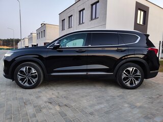2020 Hyundai Santa Fe IV, чёрный, 3250000 рублей, вид 4