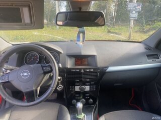 2008 Opel Astra GTC H Рестайлинг, красный, 420000 рублей, вид 4