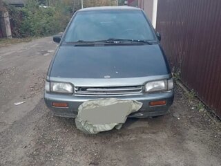 1992 Nissan Prairie II (M11), серый, 70000 рублей, вид 1