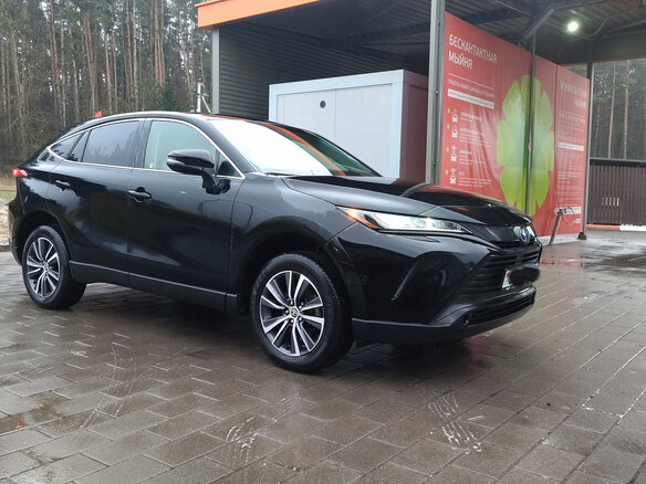 2022 Toyota Venza II, чёрный, 3461000 рублей