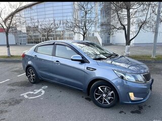 2013 Kia Rio 5-speed III, голубой, 735000 рублей, вид 1