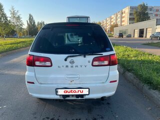 2001 Nissan Liberty, белый, 300000 рублей, вид 4