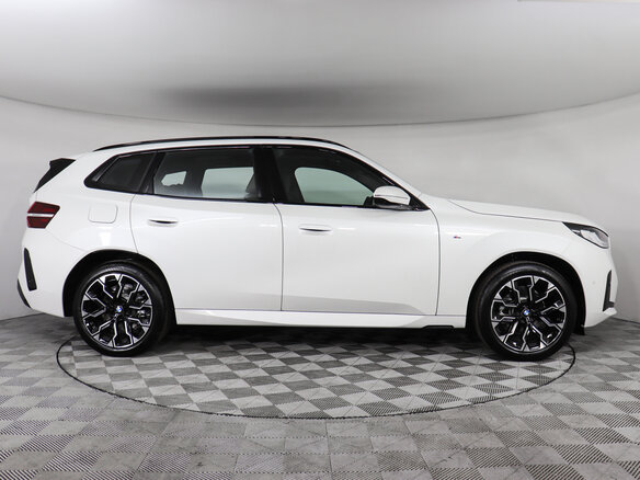 2026 BMW X3 Long 30L xDrive IV (G45/G48), белый, 8081607 рублей - вид 2