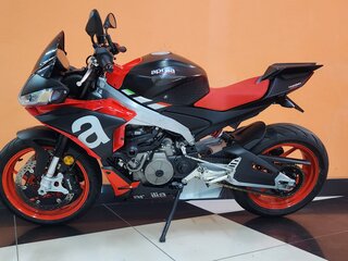 2022 Aprilia Tuono 660, красный, 1099000 рублей, вид 2