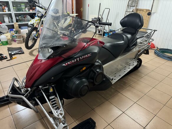 2012 Yamaha Venture, пурпурный, 800000 рублей - вид 2