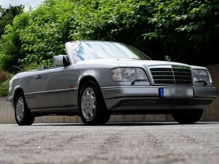 1994 Mercedes-Benz E-Класс 320 4-speed I (W124), серебристый, 5070000 рублей, вид 4