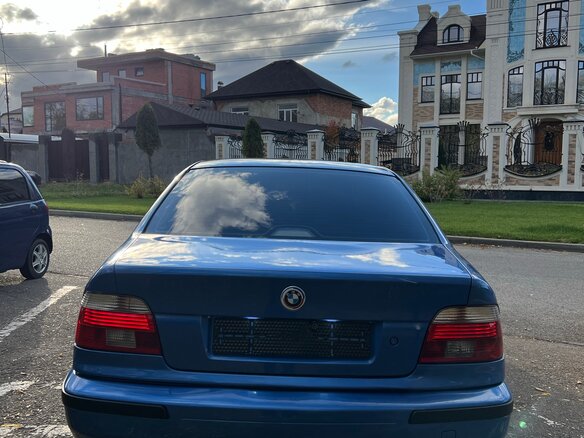 2003 BMW 5 серии 525i IV (E39) Рестайлинг, синий, 850000 рублей - вид 5