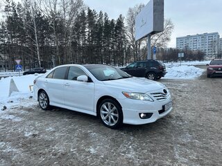 2010 Toyota Camry VI (XV40) Рестайлинг, белый, 920000 рублей, вид 3