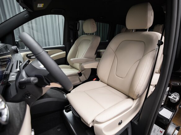 2026 Mercedes-Benz V-Класс Extra Long 300 d экстра длинный III (W447) Рестайлинг 2, чёрный, 14500000 рублей - вид 6