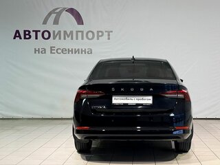 2021 Skoda Octavia IV (A8), чёрный, 2340000 рублей, вид 5