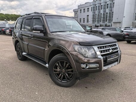 2017 Mitsubishi Pajero IV Рестайлинг 2, коричневый, 2659000 рублей, вид 1