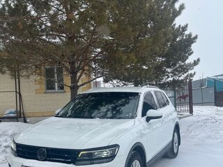 2017 Volkswagen Tiguan II, белый, 1850000 рублей, вид 2