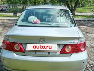 2005 Honda Fit Aria, серебристый, 365000 рублей, вид 3
