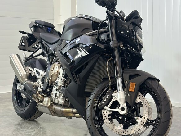2024 BMW S 1000 R, чёрный, 1779000 рублей - вид 4