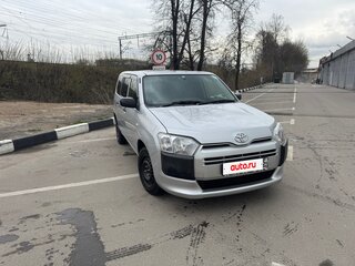 2015 Toyota Succeed I Рестайлинг, серебристый, 800000 рублей, вид 1