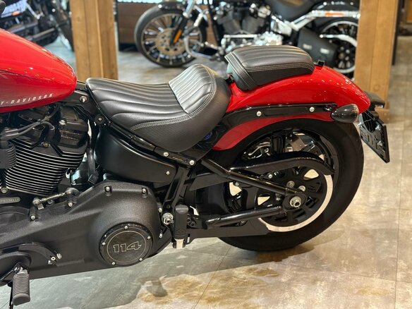 2023 Harley-Davidson Street Bob, красный, 1940000 рублей - вид 10
