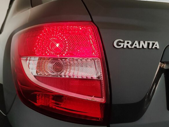 2021 Lada (ВАЗ) Granta I Рестайлинг, серый, 650000 рублей - вид 19
