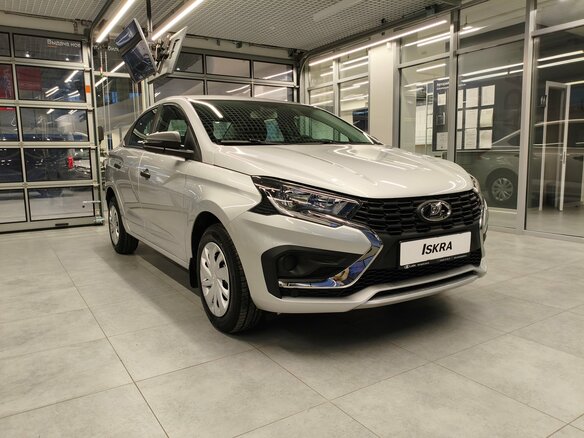 2026 Lada (ВАЗ) Iskra, серебристый - вид 3