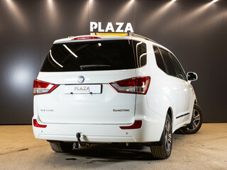 2014 SsangYong Stavic, белый, 1529000 рублей, вид 4