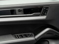 2025 Porsche Cayenne Coupé III Рестайлинг, белый, 17995000 рублей - вид 9
