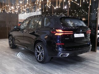 2026 BMW X5 Long 30Li IV (G05/G18) Рестайлинг, чёрный, 10320000 рублей, вид 4