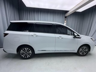 2022 Wuling Jiachen, белый, 1550678 рублей, вид 4