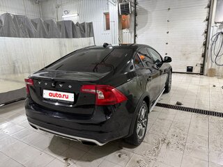 2017 Volvo S60 Cross Country, чёрный, 2350000 рублей, вид 4