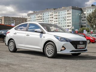 2020 Hyundai Solaris II Рестайлинг, белый, 1169000 рублей, вид 4