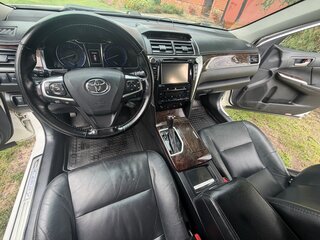 2016 Toyota Camry VII (XV50) Рестайлинг, белый, 2300000 рублей, вид 5