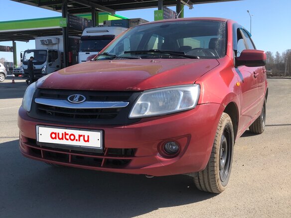 2013 Lada (ВАЗ) Granta I, серебристый, 380000 рублей